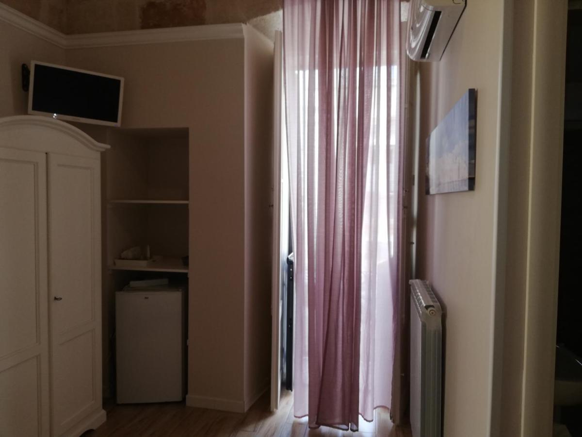 Hotel Al Rosa Antico Monopoli Esterno foto