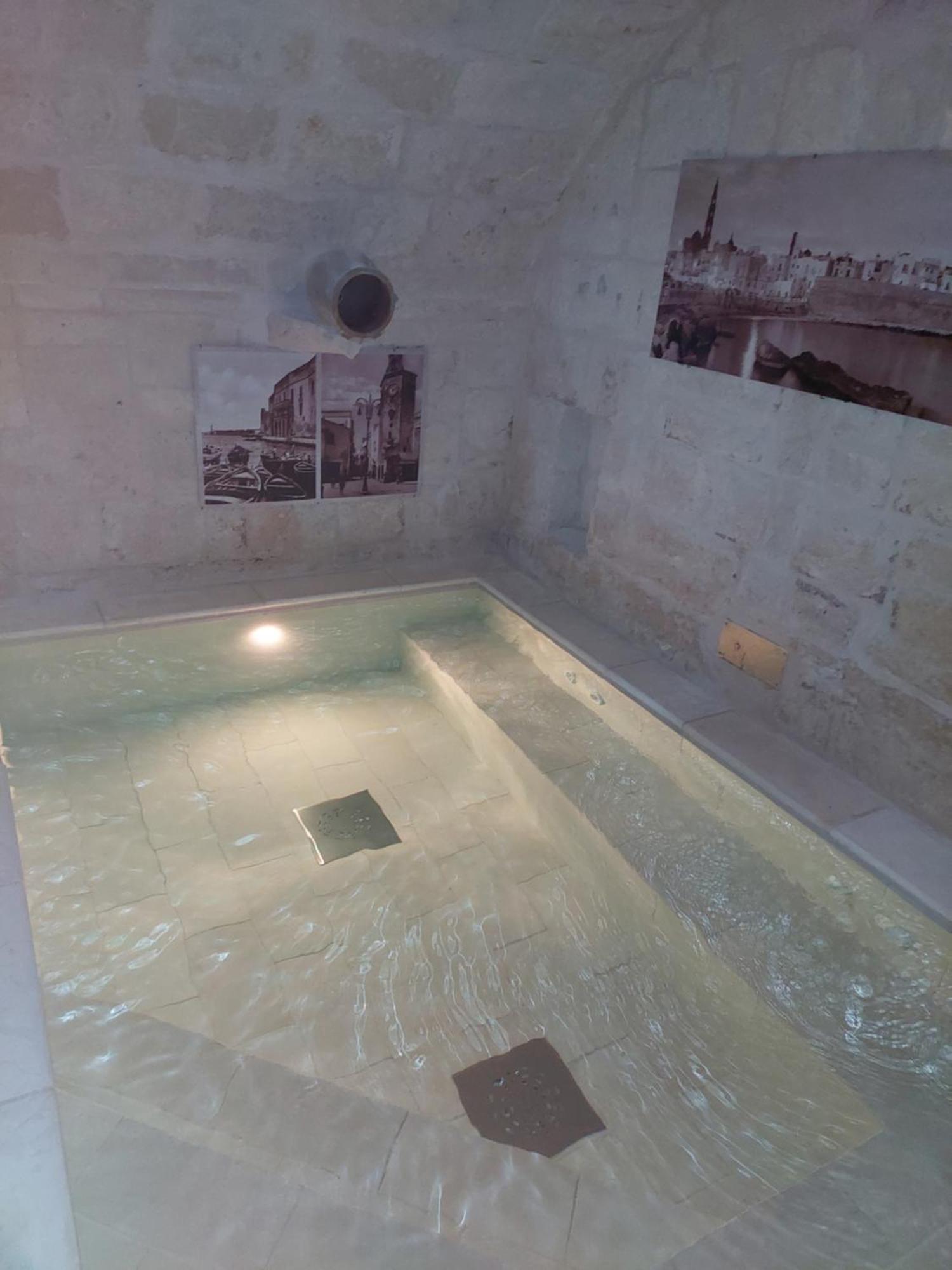 Hotel Al Rosa Antico Monopoli Esterno foto